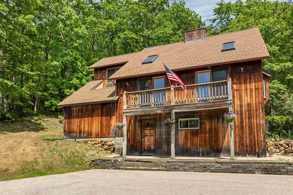 Photo of 222 Main Street, Alton, NH 03809 (MLS # 5115925)