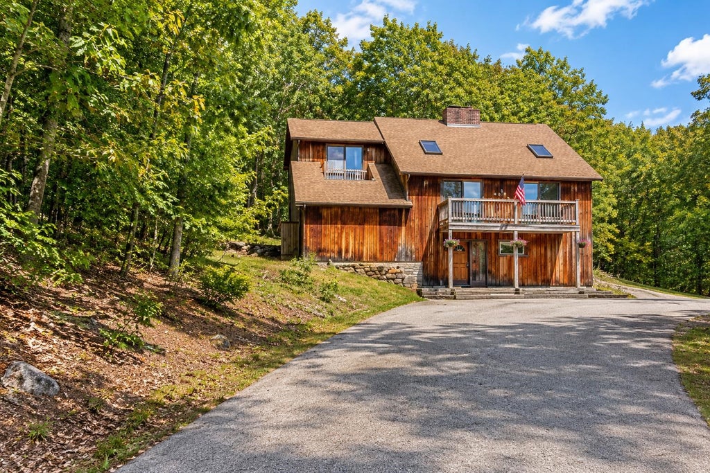 Photo of 222 Main Street, Alton, NH 03809 (MLS # 5115925)