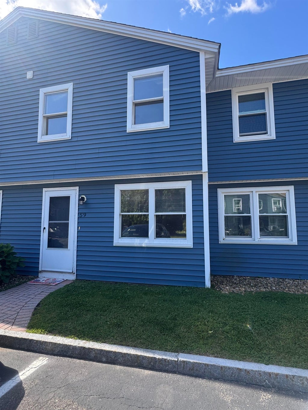 Photo of 59 Stonegate Lane, Derry, NH 03038 (MLS # 5109353)