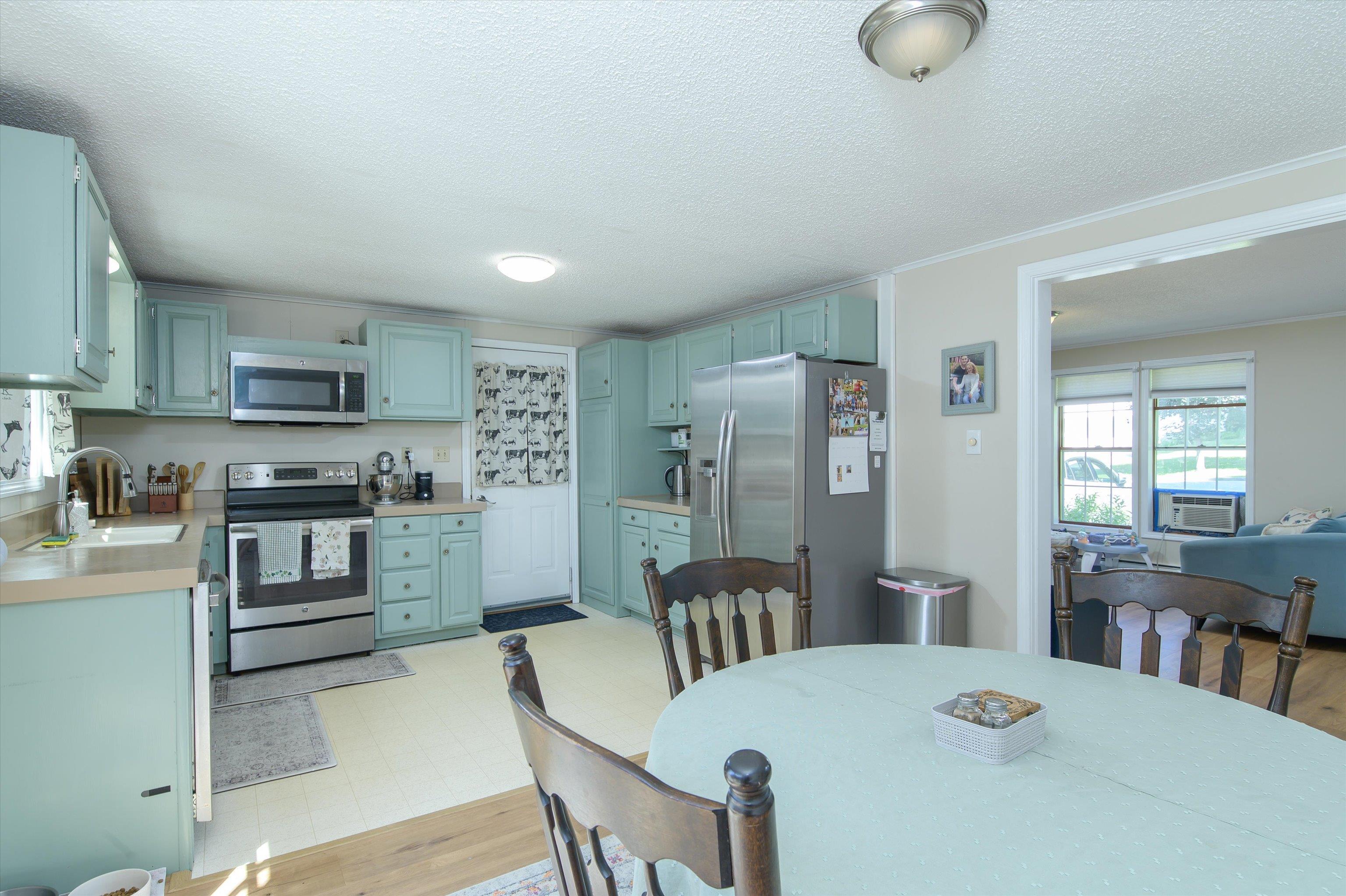 15 Stone Ridge Drive