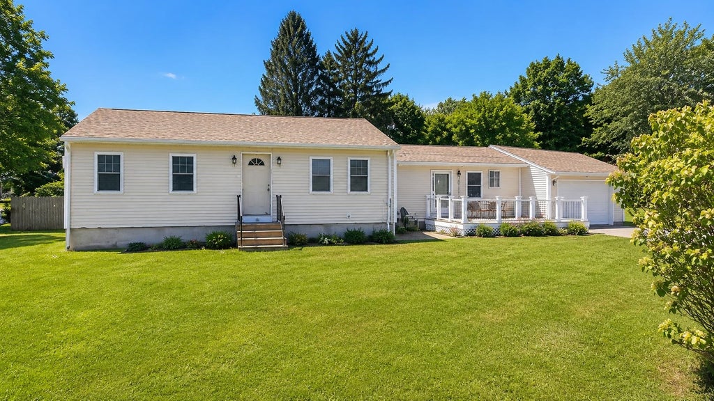 Photo of 29 Haven Lane, Exeter, NH 03833 (MLS # 5100636)