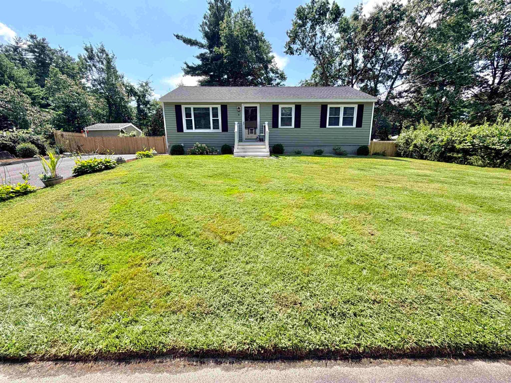 Photo of 9 Pacific Boulevard, Nashua, NH 03062 (MLS # 5106570)