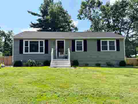 Photo of 9 Pacific Boulevard, Nashua, NH 03062 (MLS # 5106570)
