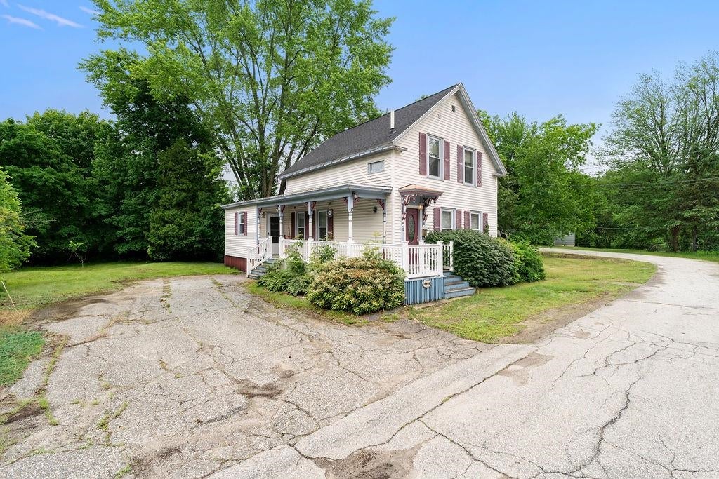 Photo of 26 Hanson Street, Somersworth, NH 03878 (MLS # 5096755)