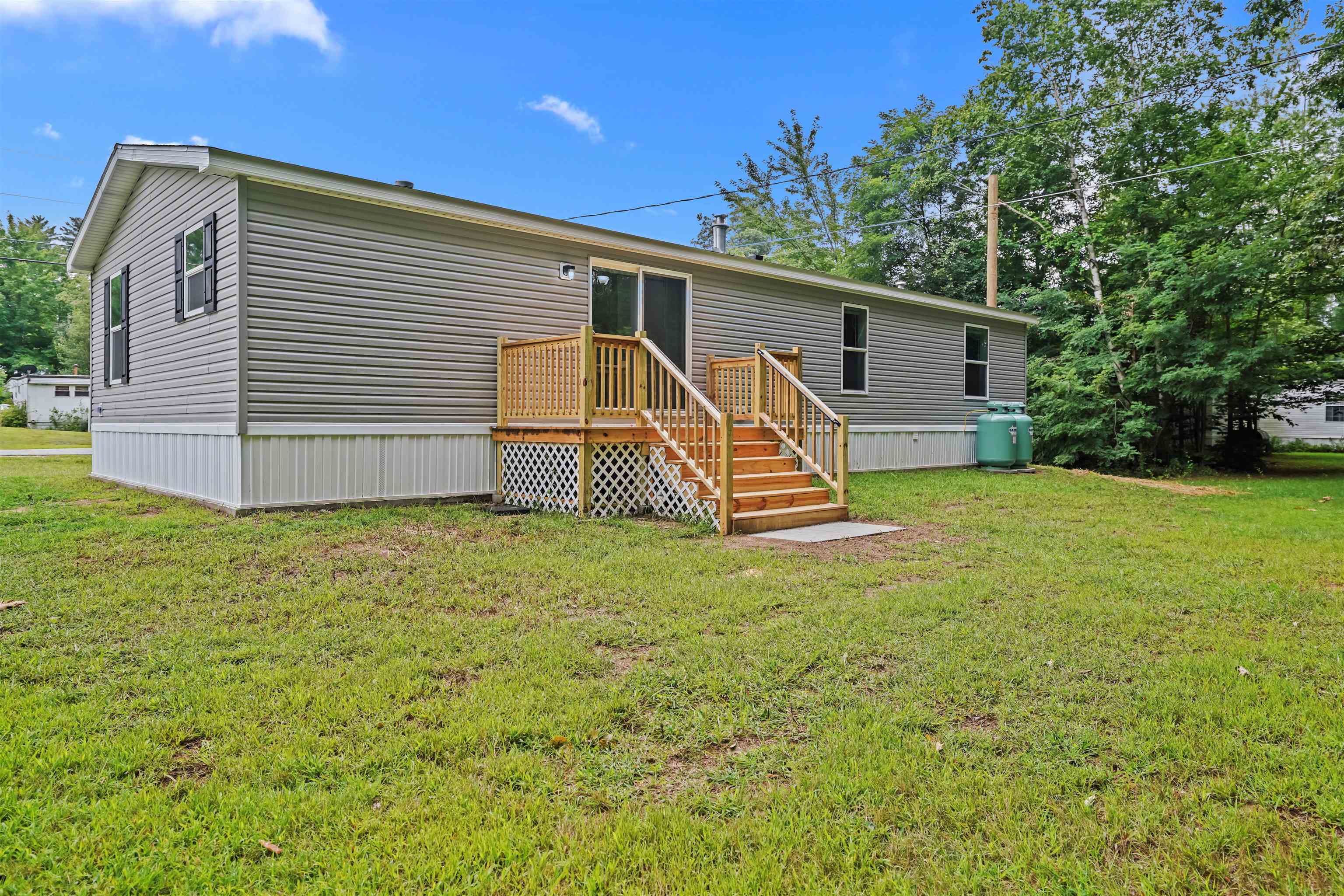 174 South Stark Highway 23