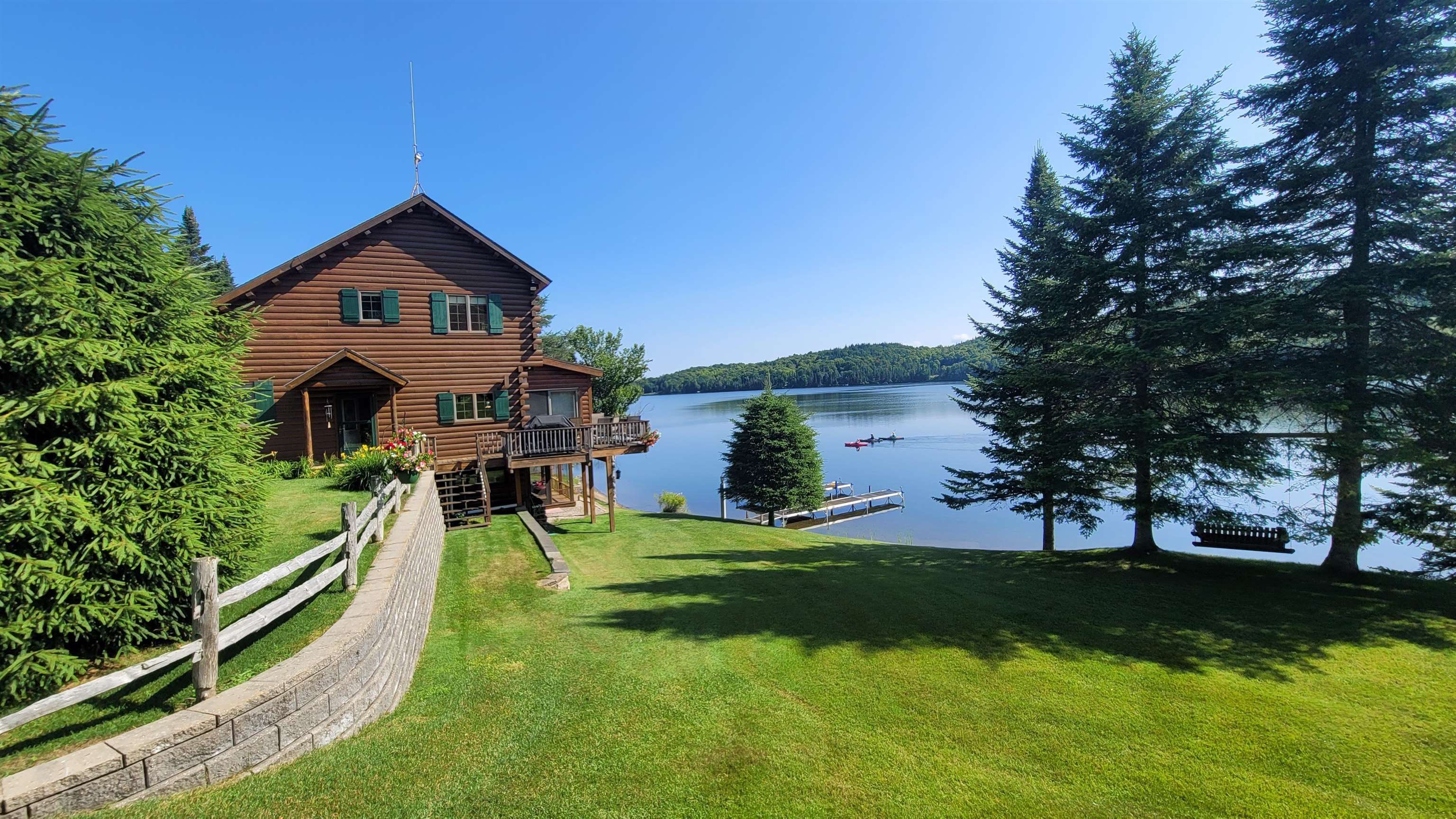 1411 Diamond Pond Road