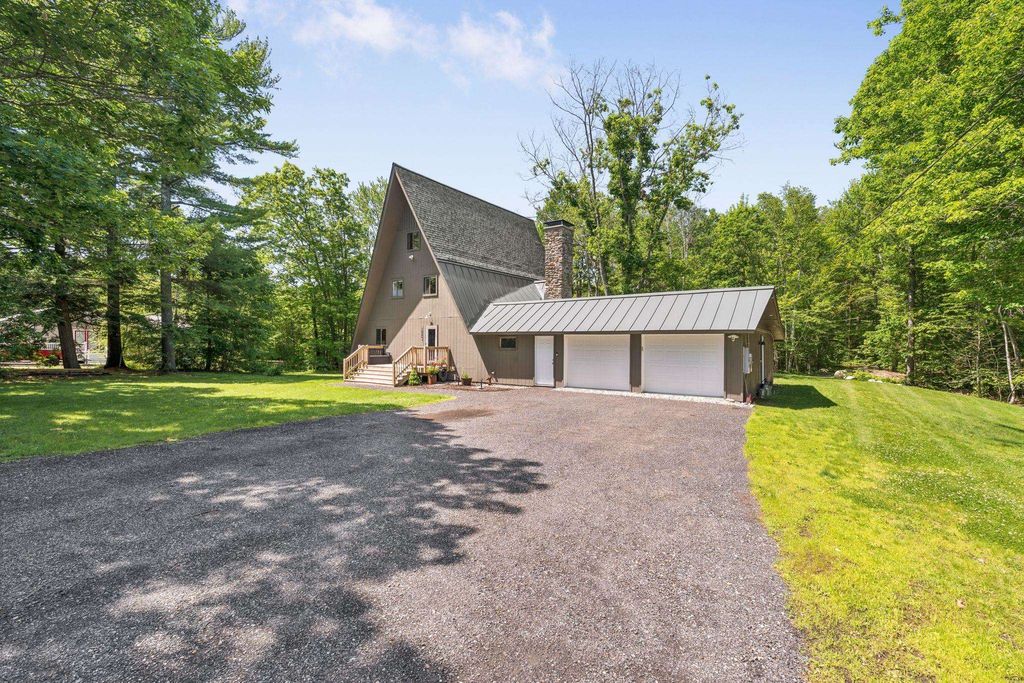Photo of 105 East Mountain Road, Newport, NH 03773 (MLS # 5098257)