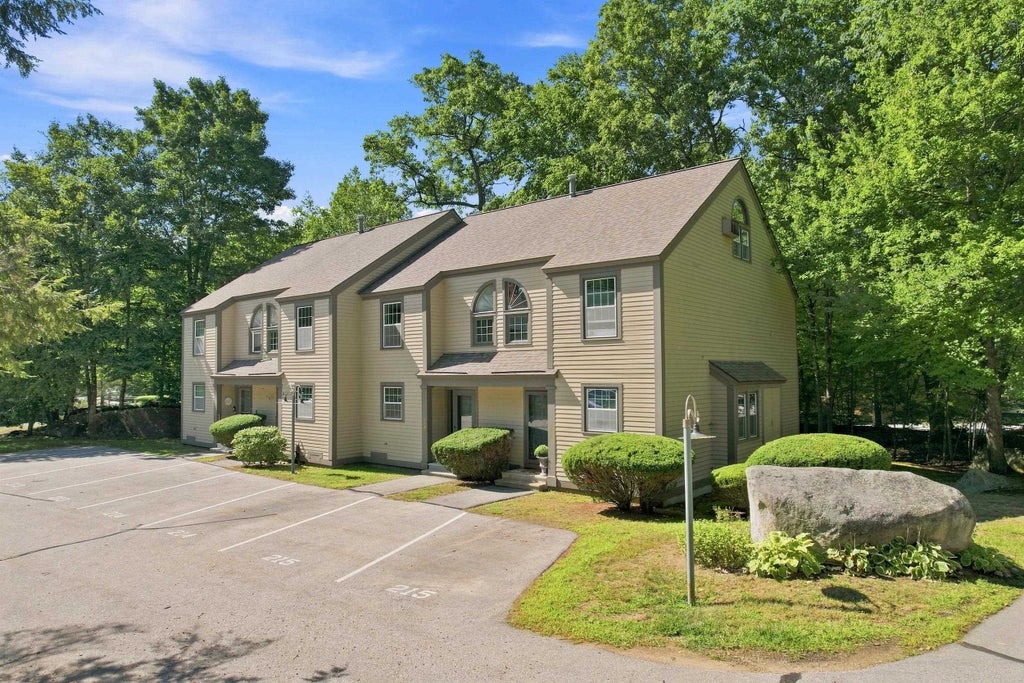 Photo of 1465 Hooksett Road #214, Hooksett, NH 03106 (MLS # 5113181)