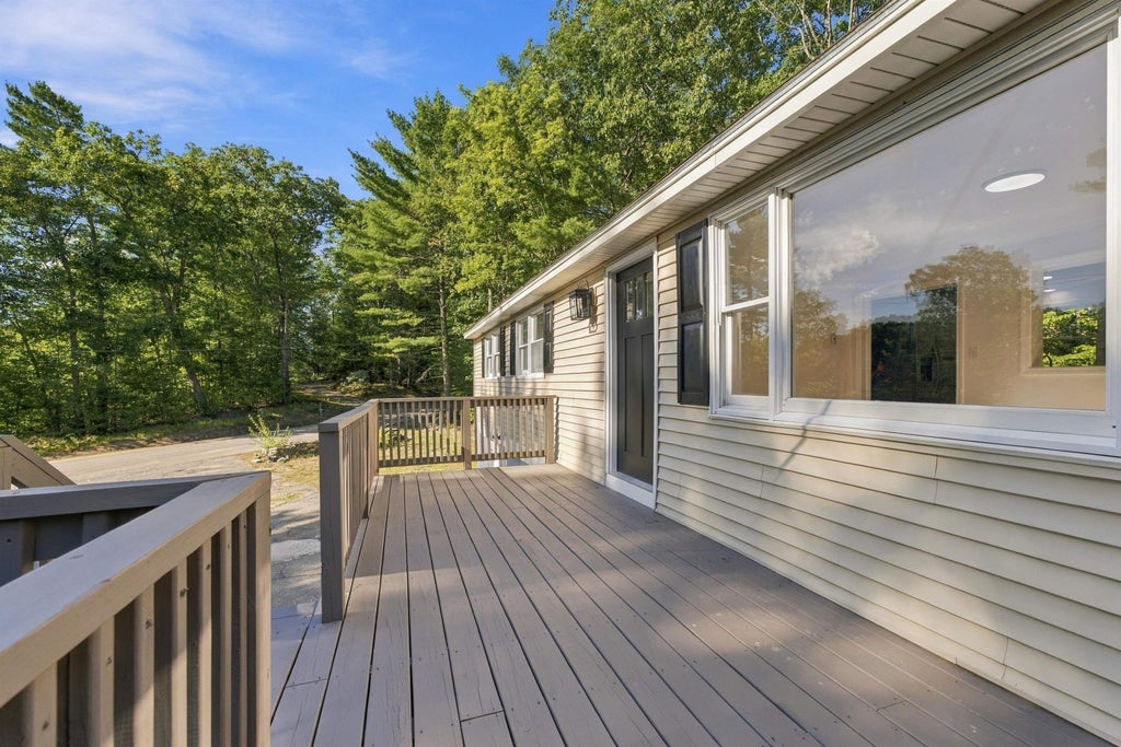 Photo of 34 Hollings Drive, Webster, NH 03303 (MLS # 5108997)