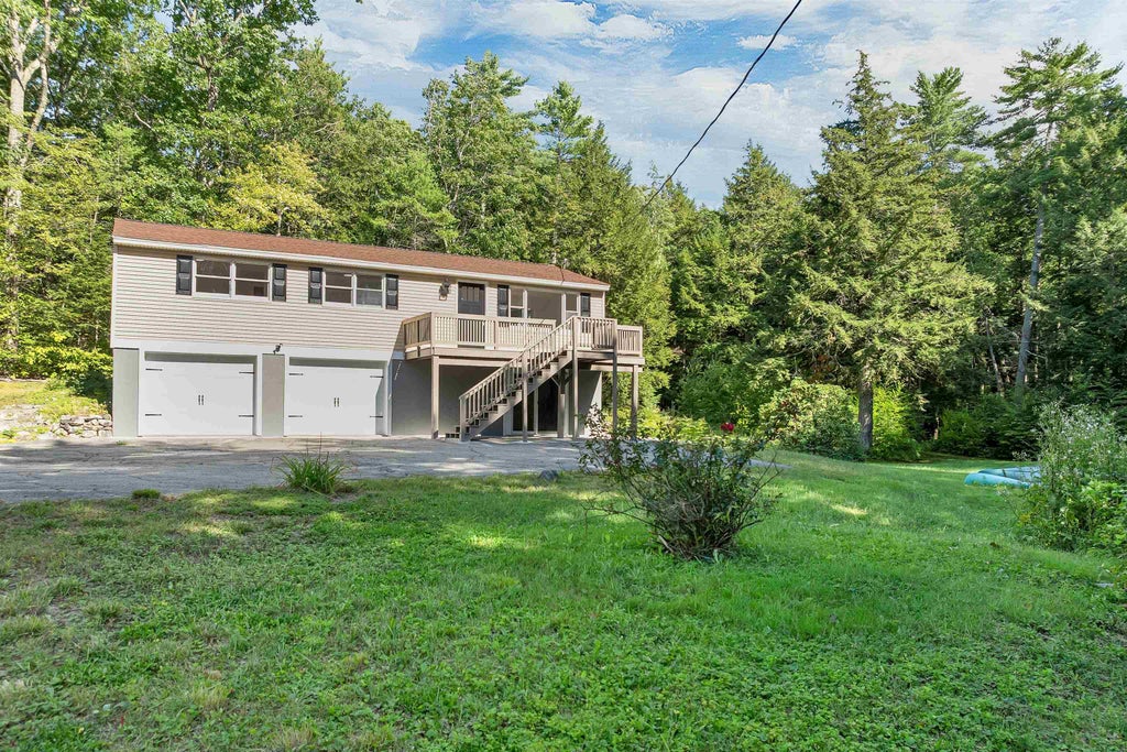Photo of 34 Hollings Drive, Webster, NH 03303 (MLS # 5108997)