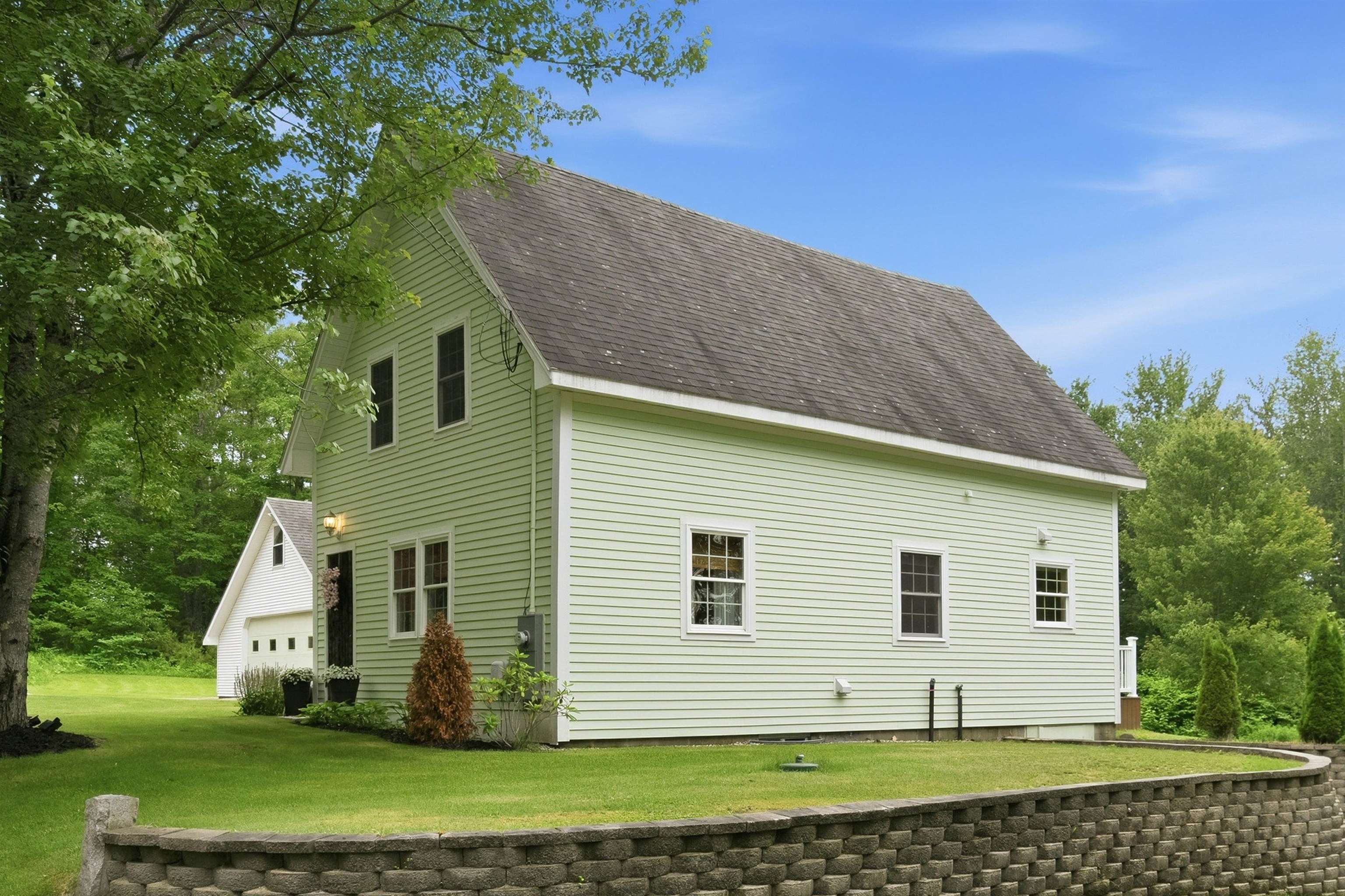 148 E Holderness Road