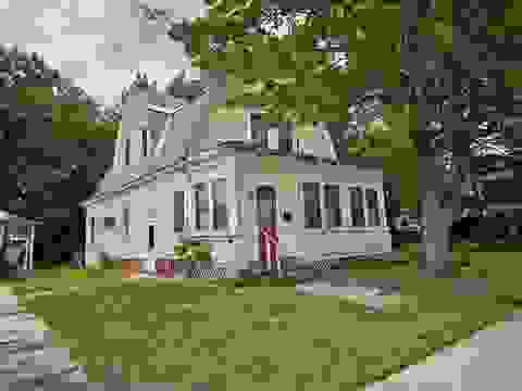 43 Woodland Street, Claremont, NH 03743 - #: 5096441