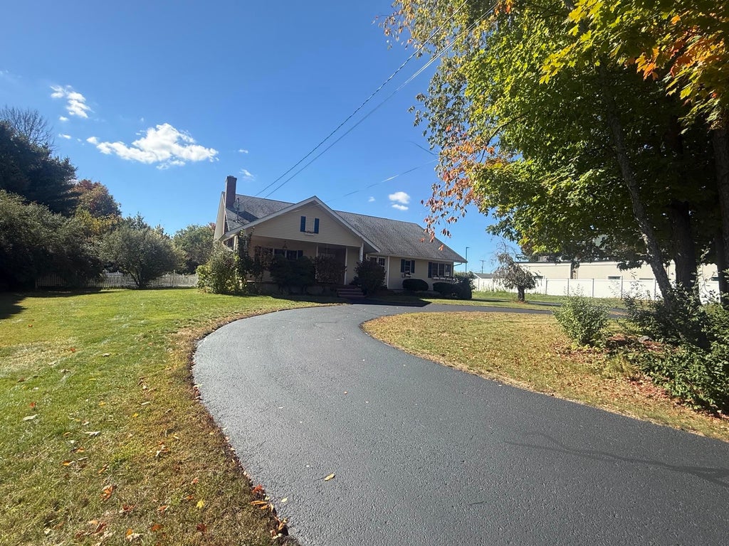 Photo of 3 Stackpole Road, Somersworth, NH 03878 (MLS # 5111530)