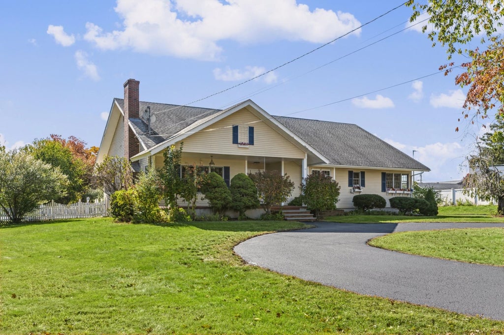 Photo of 3 Stackpole Road, Somersworth, NH 03878 (MLS # 5111530)