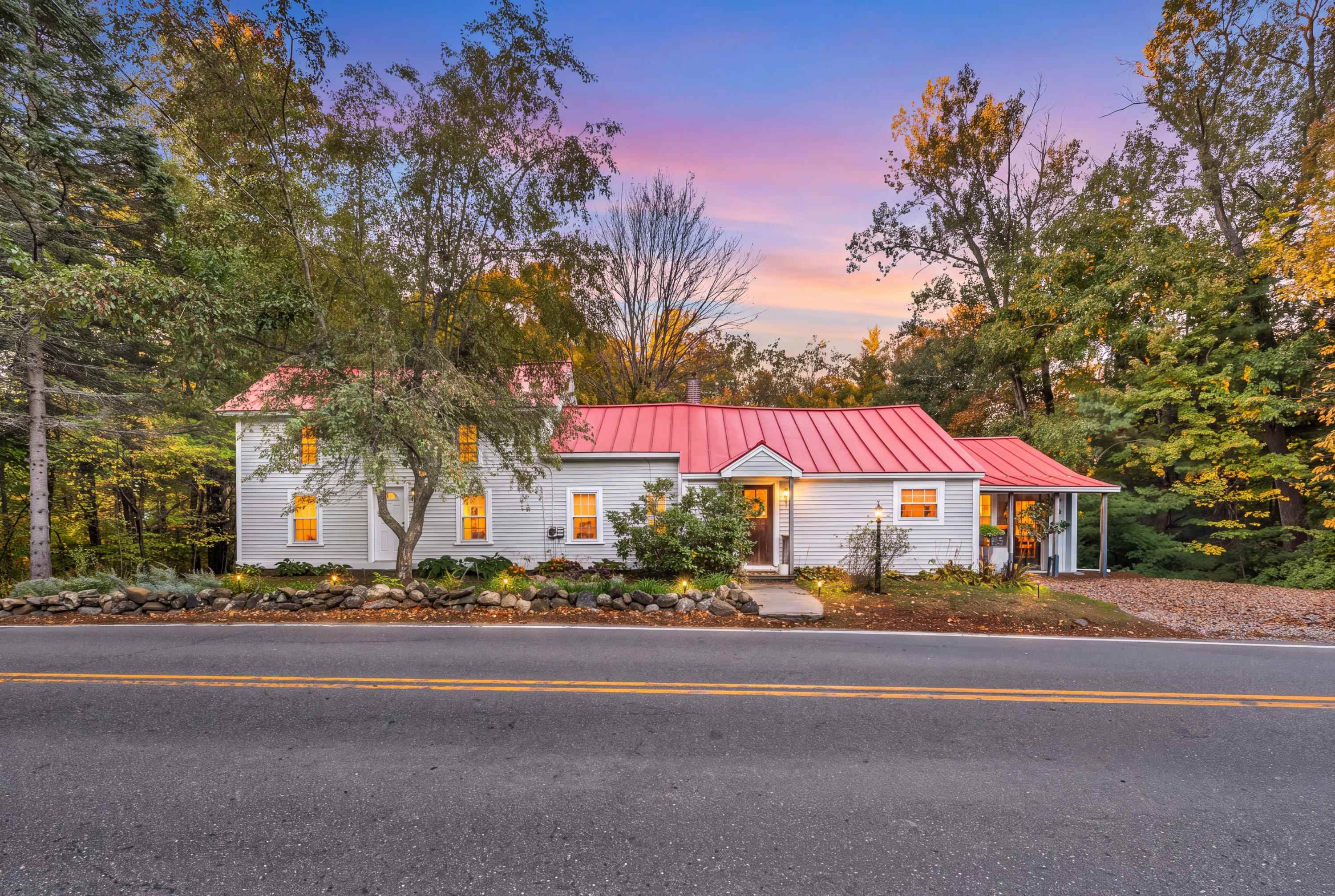 22 Cobbetts Pond Road