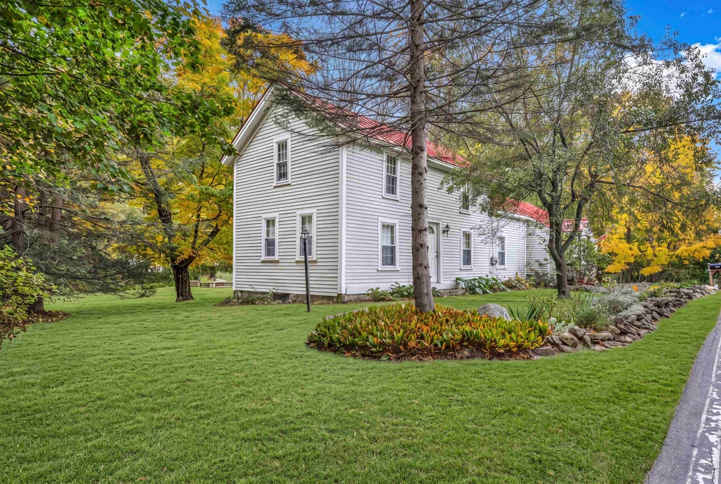 Photo of 22 Cobbetts Pond Road, Windham, NH 03087 (MLS # 5113081)