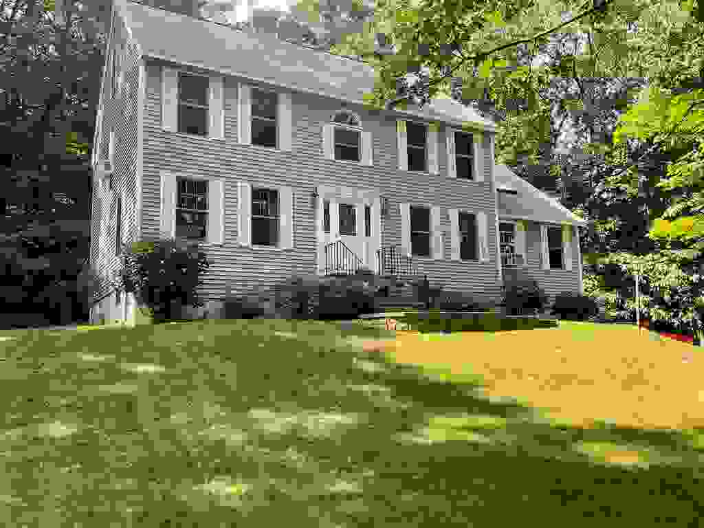 Photo of 33 Oriole Road, Windham, NH 03087 (MLS # 5105067)