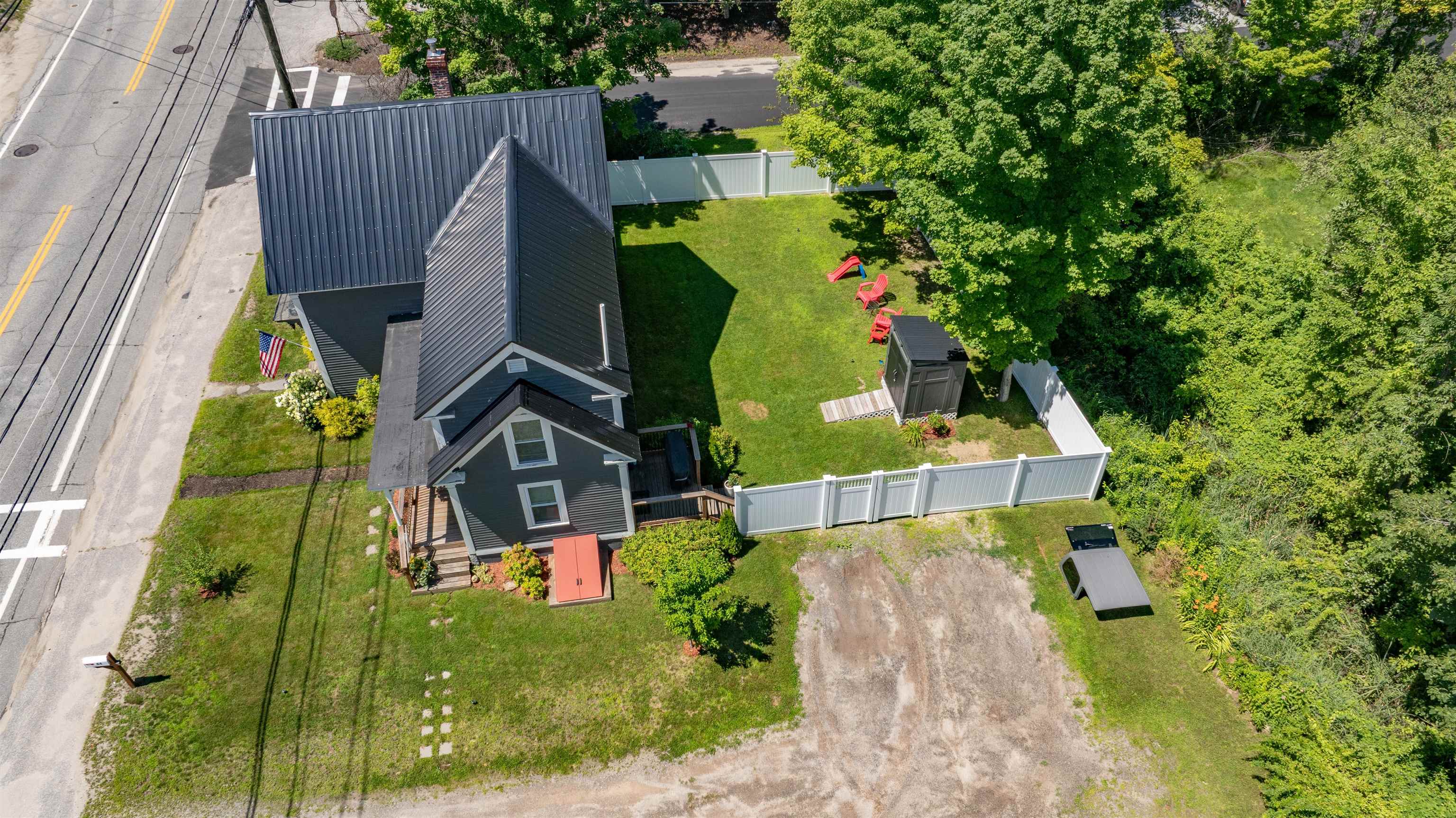 64 Henniker Street