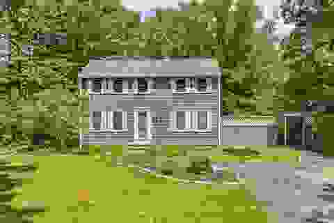 Property photo of 527 North Main Street, Wolfeboro, NH 03894