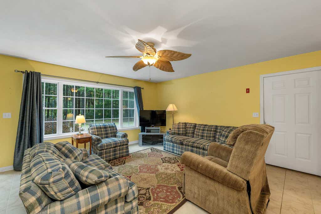 Photo of 13 Blueberry Road, Ossipee, NH 03814 (MLS # 5105085)