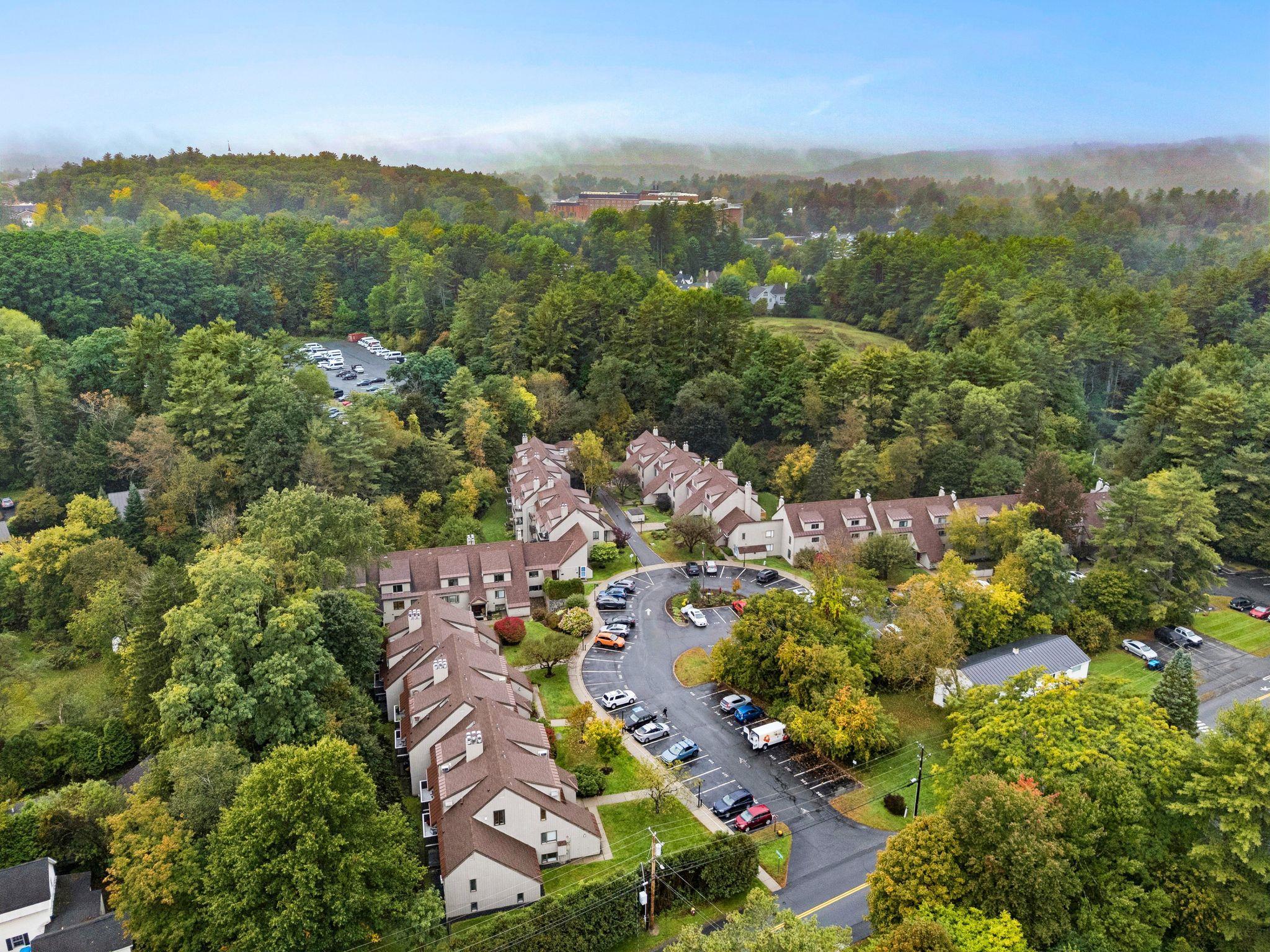 310 Brook Hollow #310