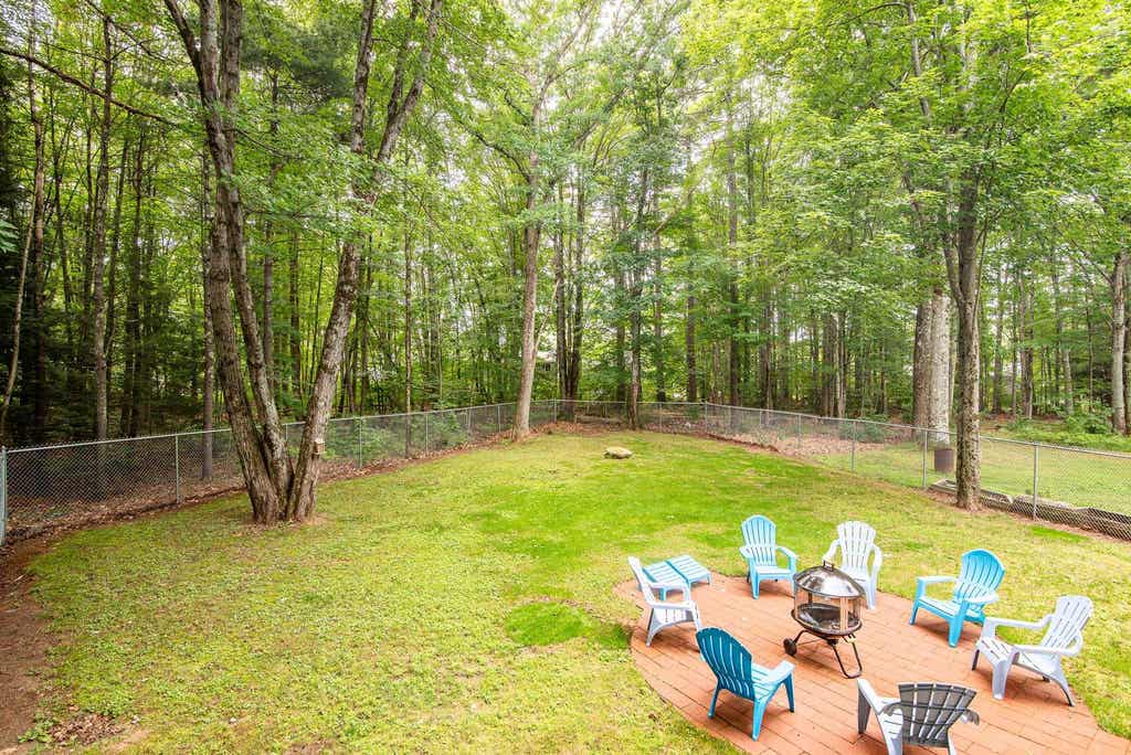 Photo of 4 Birchwood Avenue, Rochester, NH 03867 (MLS # 5105998)