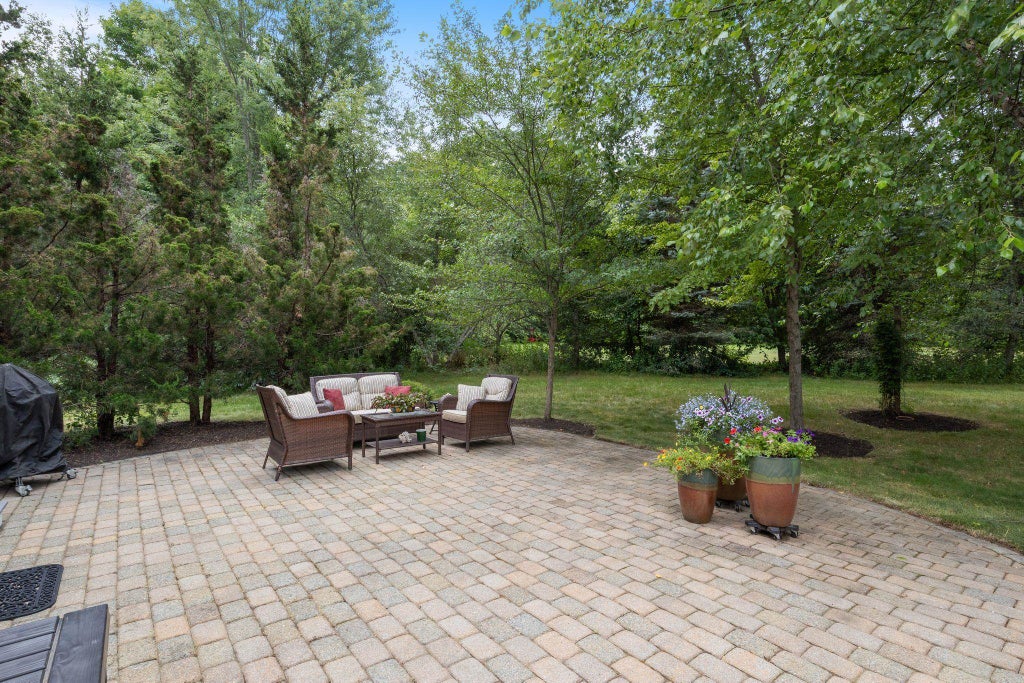 Photo of 18 Haines Brook Farm Lane, Greenland, NH 03840 (MLS # 5102917)