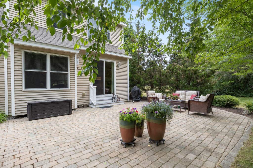 Photo of 18 Haines Brook Farm Lane, Greenland, NH 03840 (MLS # 5102917)