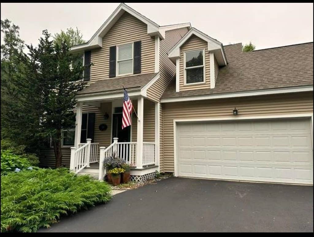 Photo of 18 Haines Brook Farm Lane, Greenland, NH 03840 (MLS # 5102917)