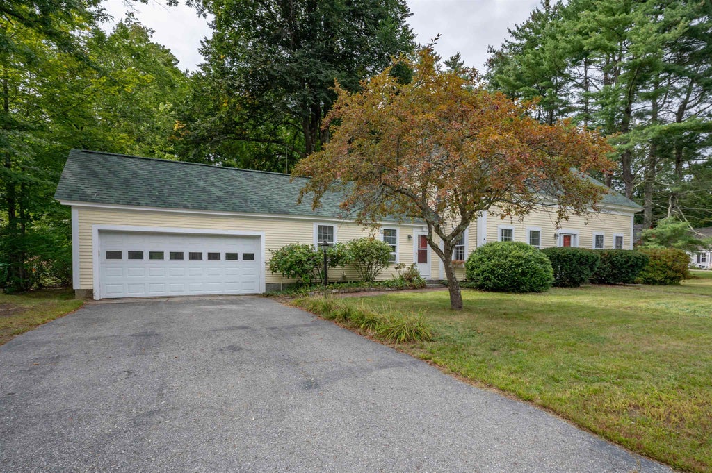 Photo of 12 Milford Street, Brookline, NH 03033 (MLS # 5109317)