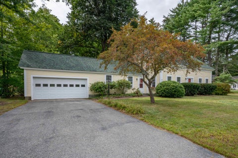 Photo of 12 Milford Street, Brookline, NH 03033 (MLS # 5109317)