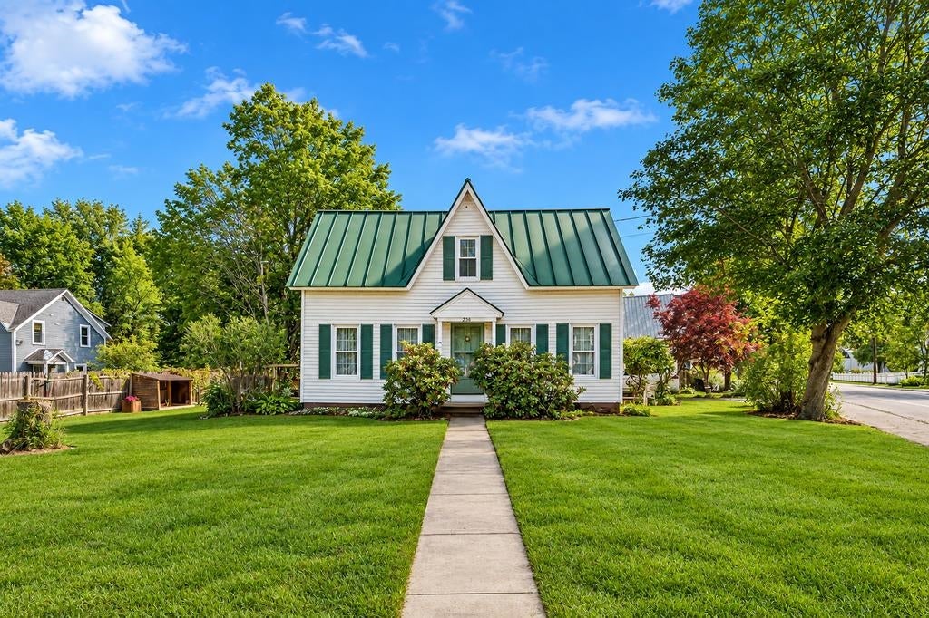 Photo of 230 Broad Street, Claremont, NH 03743 (MLS # 5111753)