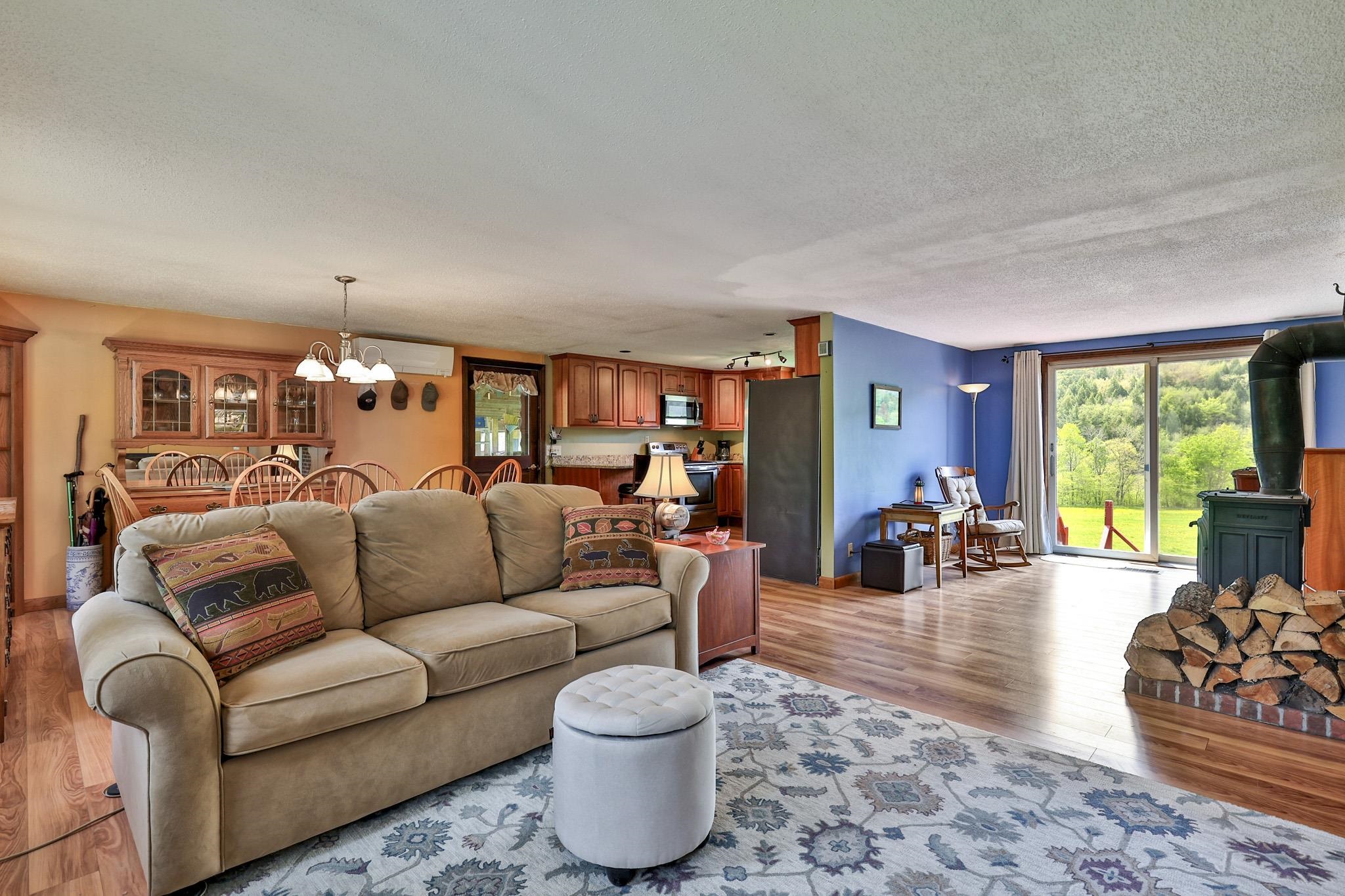 1319 Brandon Mountain Road