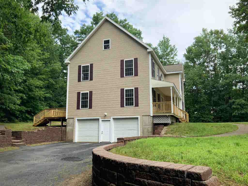 Photo of 448 Bee Hole Road, Loudon, NH 03307 (MLS # 5103197)