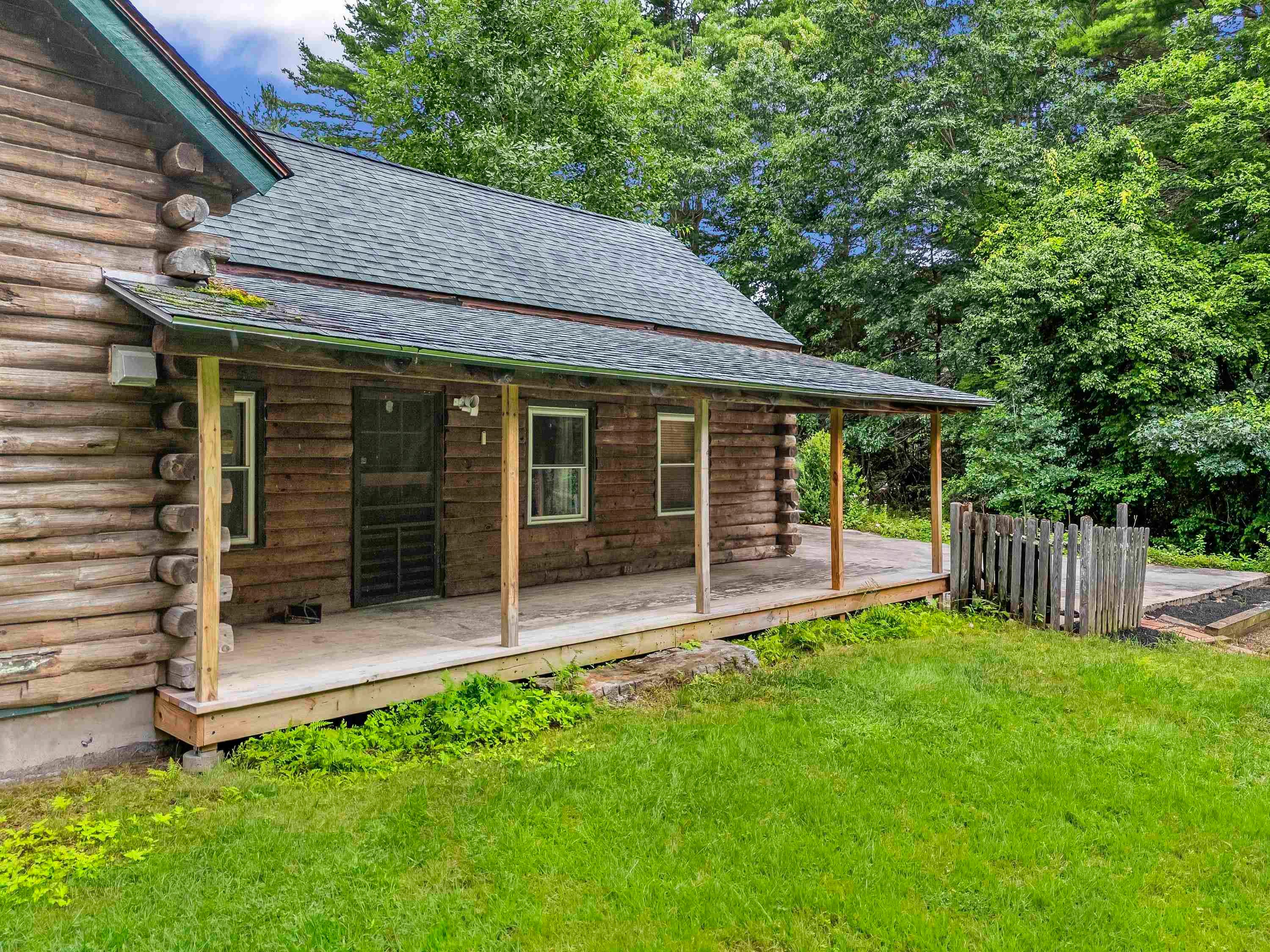 28 Leavitt Road