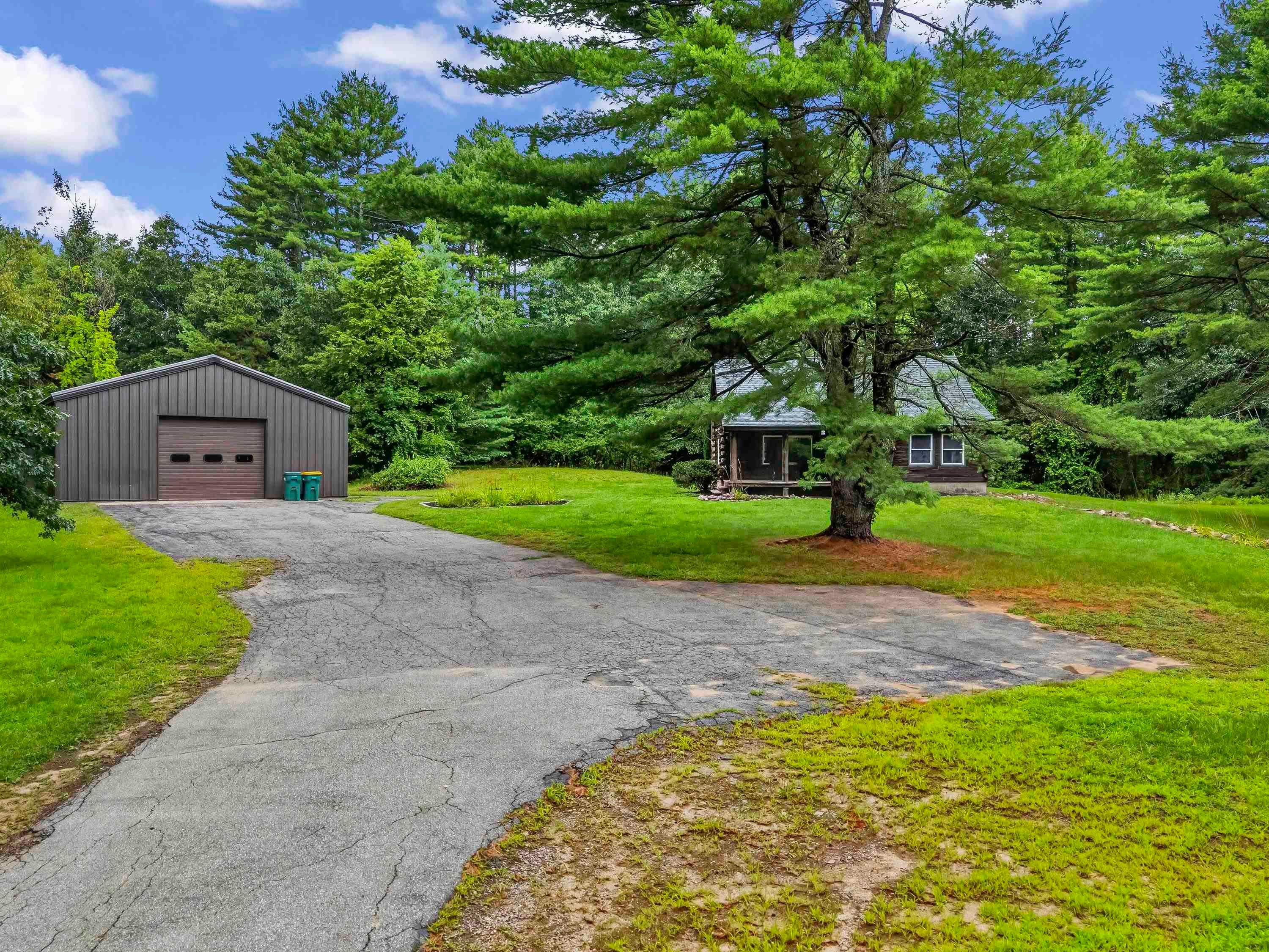 28 Leavitt Road