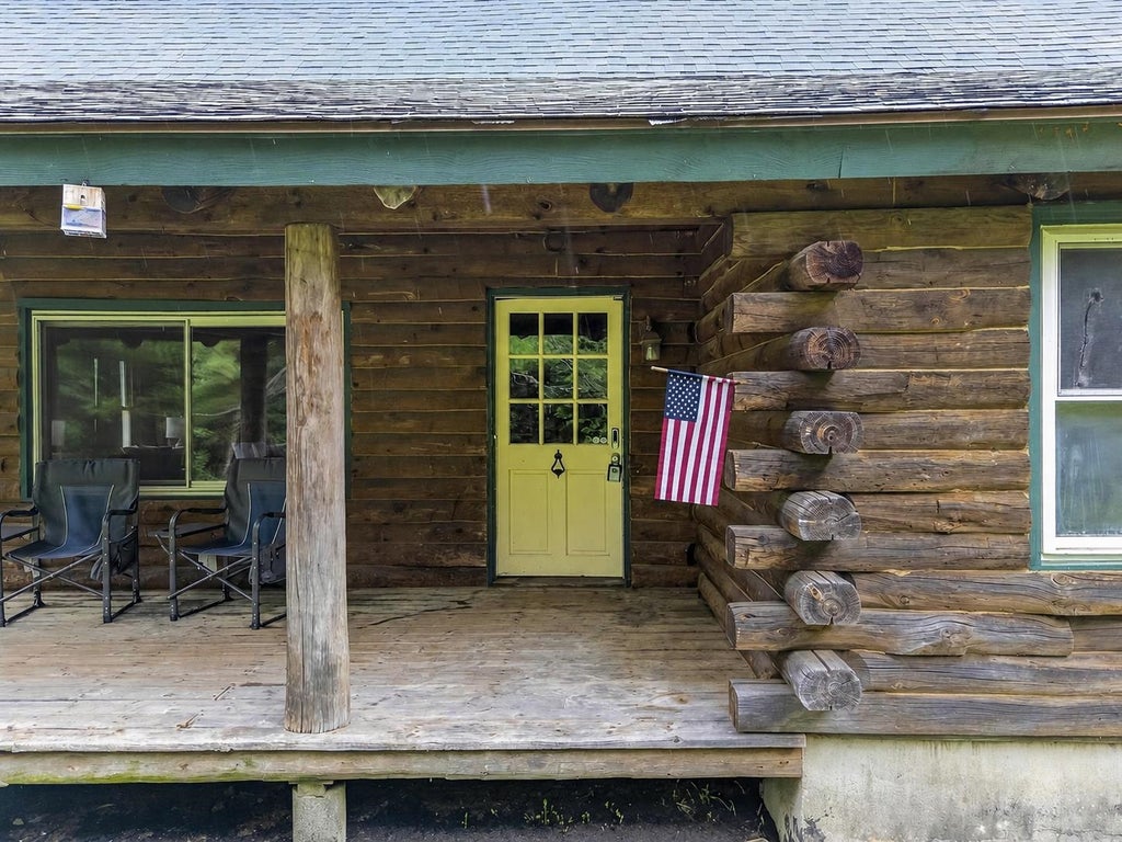 Photo of 28 Leavitt Road, Fremont, NH 03044 (MLS # 5103295)