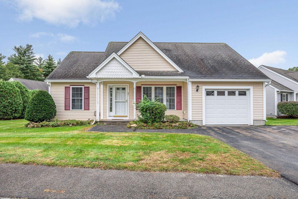Photo of 39 Westchester Court, Hudson, NH 03051 (MLS # 5093595)