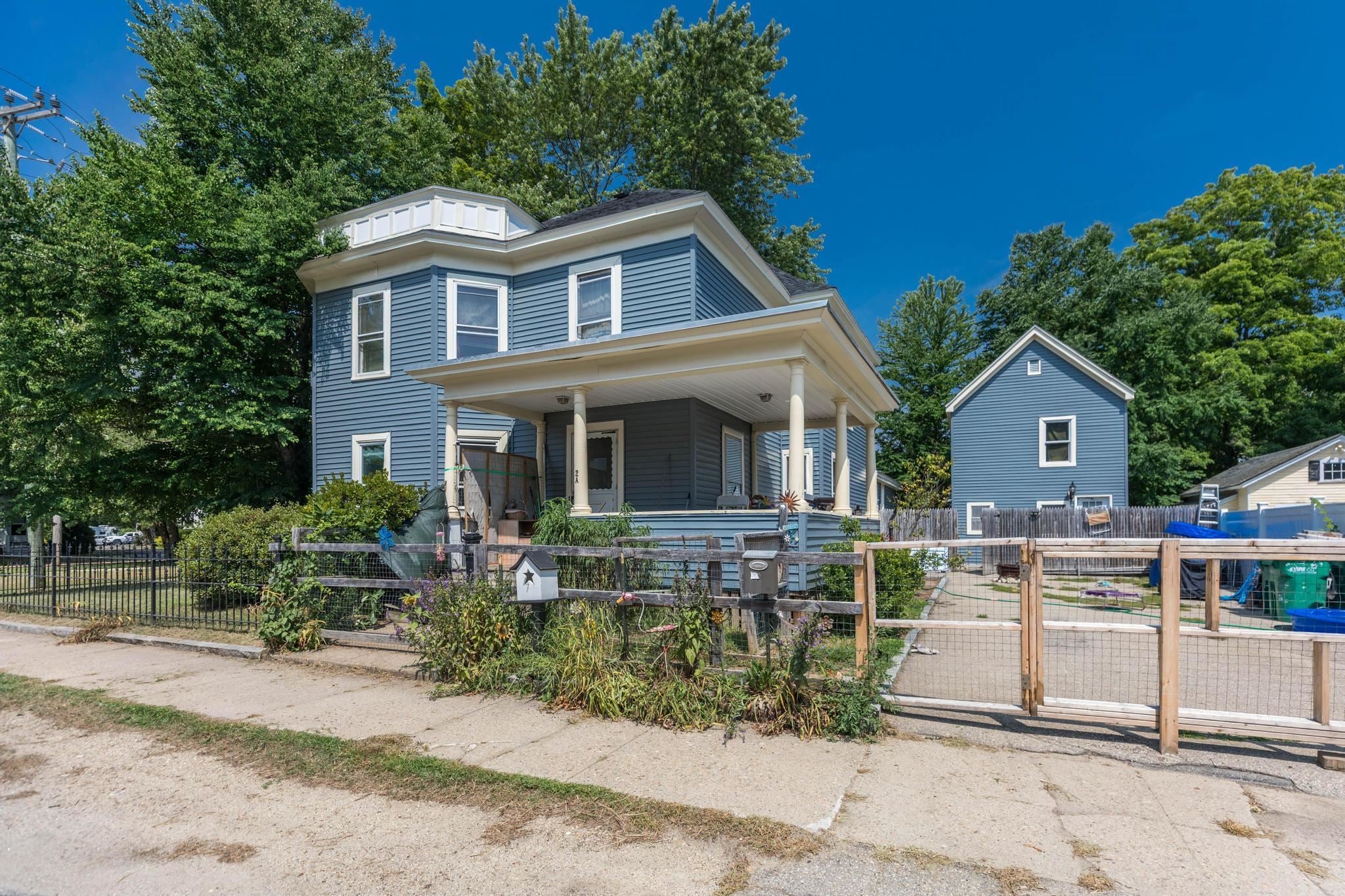 2 Pleasant Street