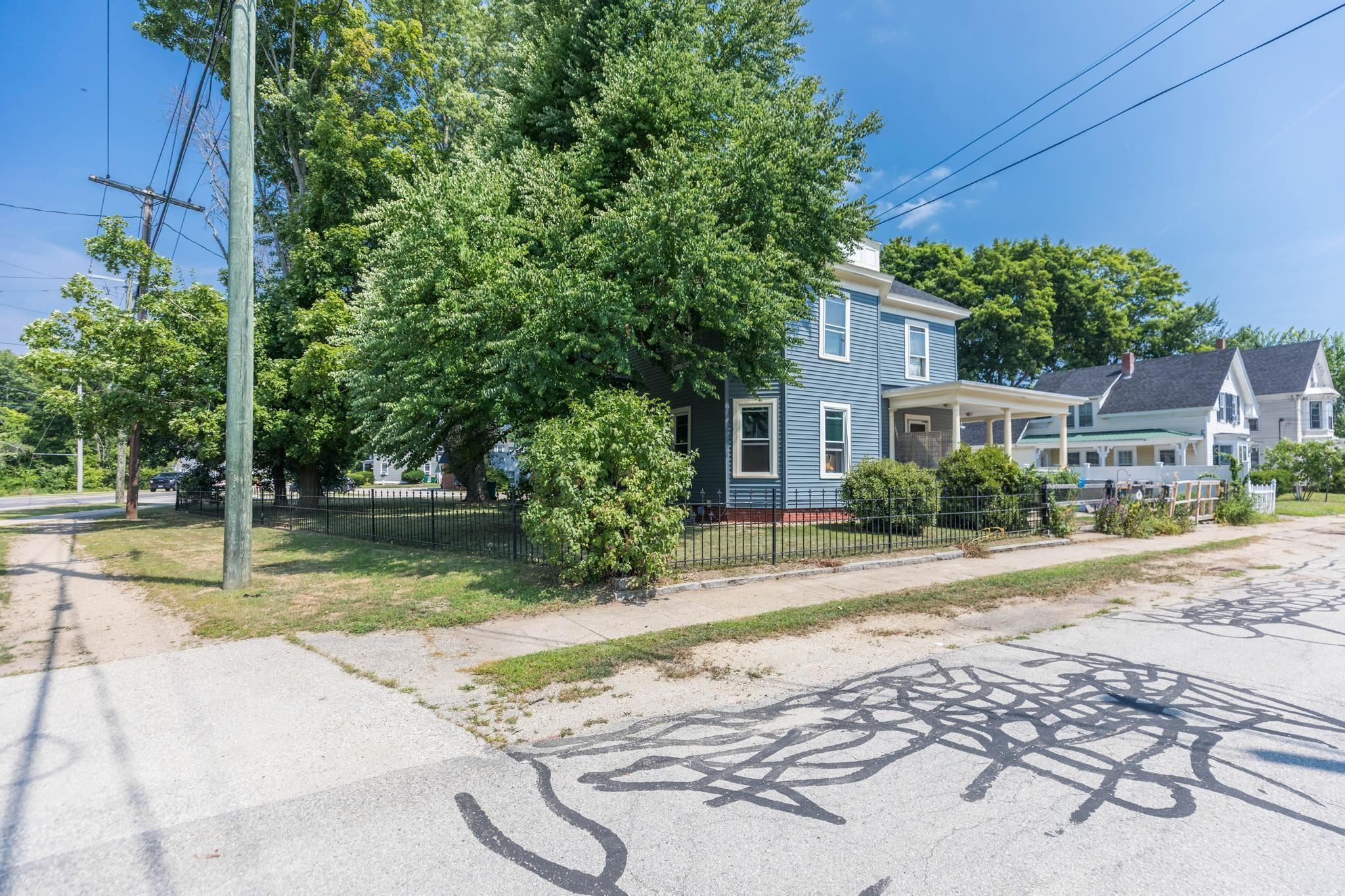 2 Pleasant Street