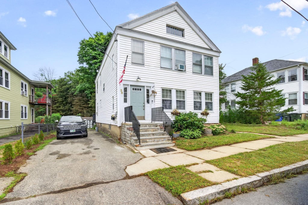 Photo of 38 Riddle Street, Manchester, NH 03102 (MLS # 5108466)