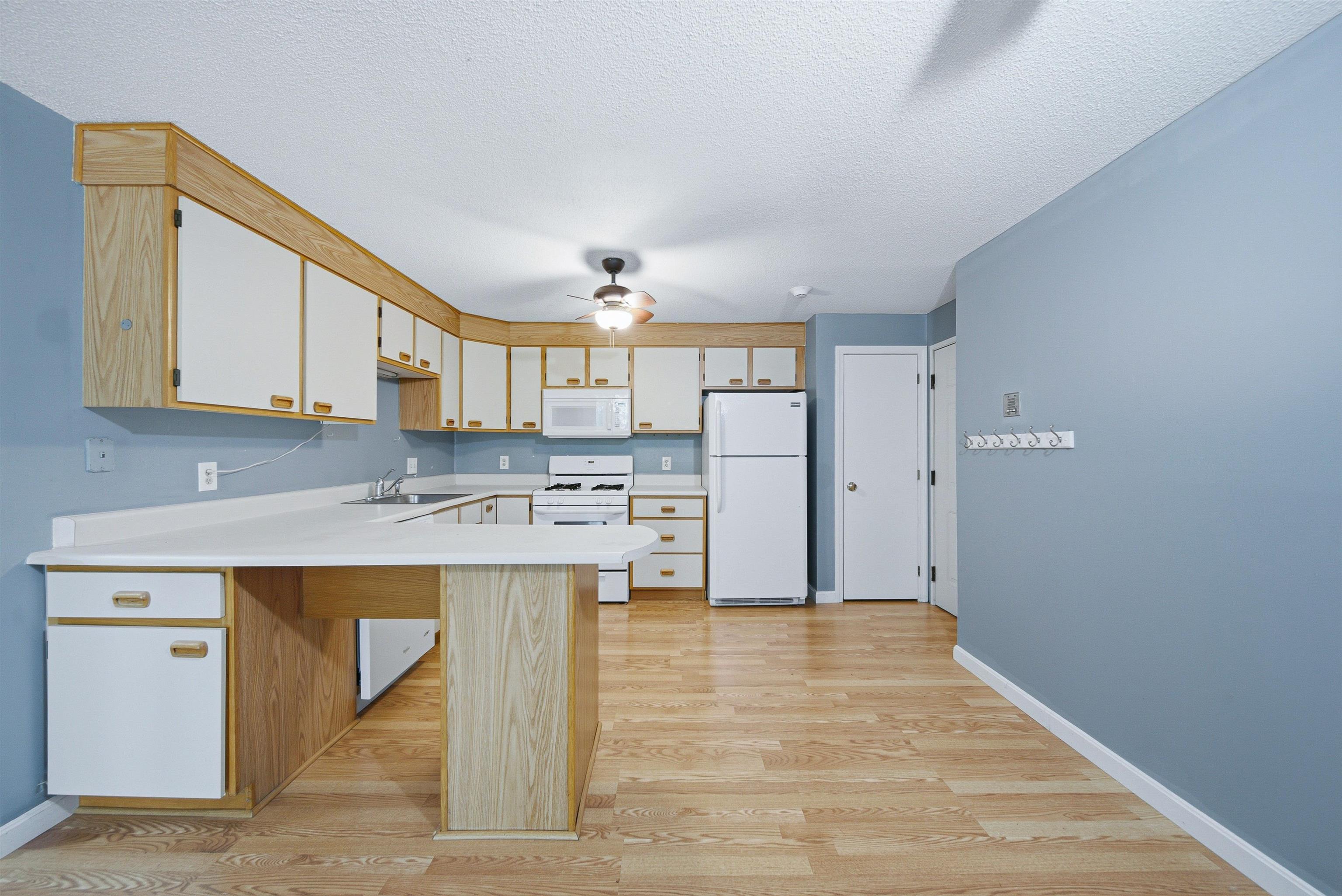 5 Knights Bridge Drive K208