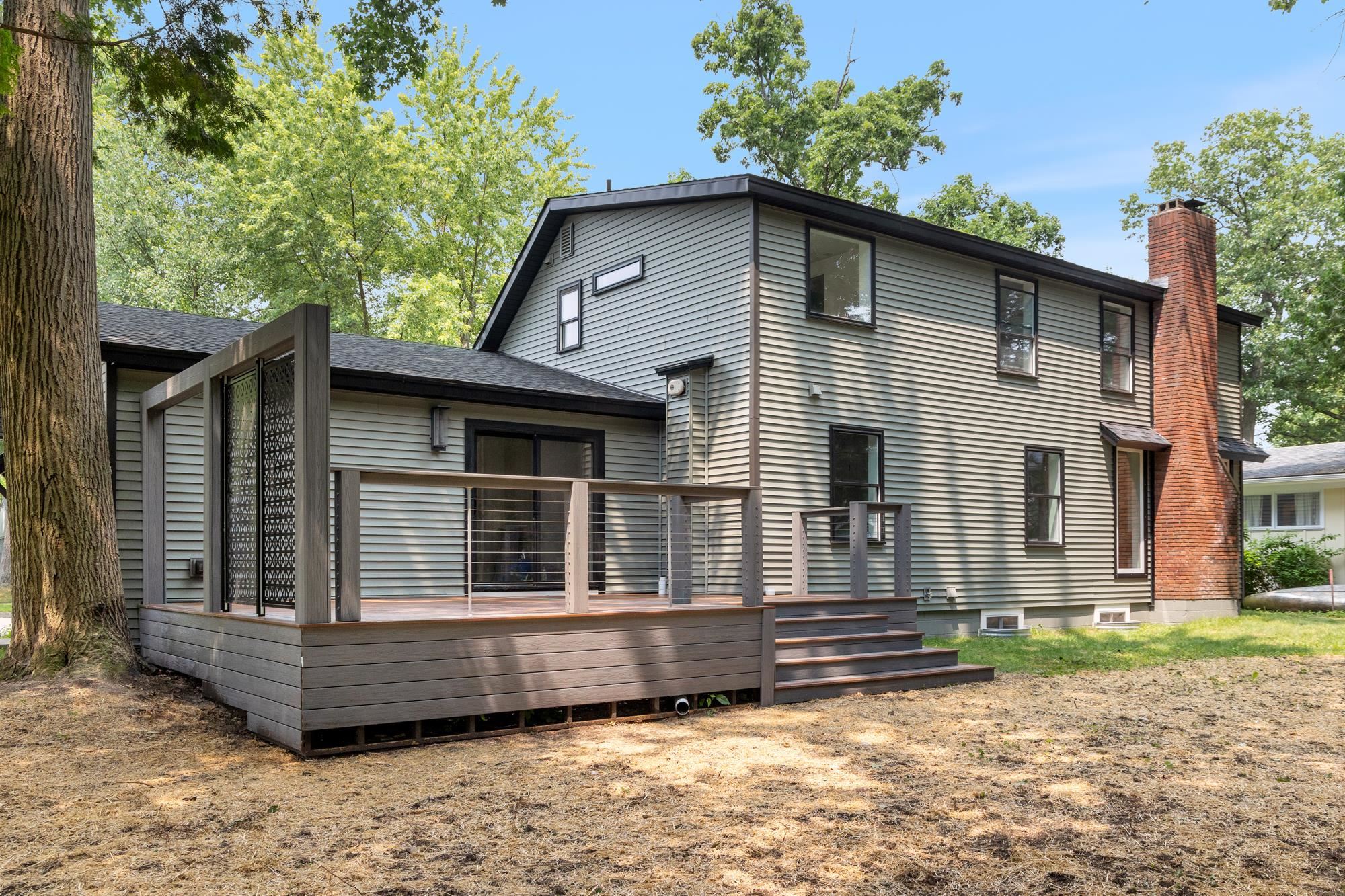 95 Lakewood Parkway