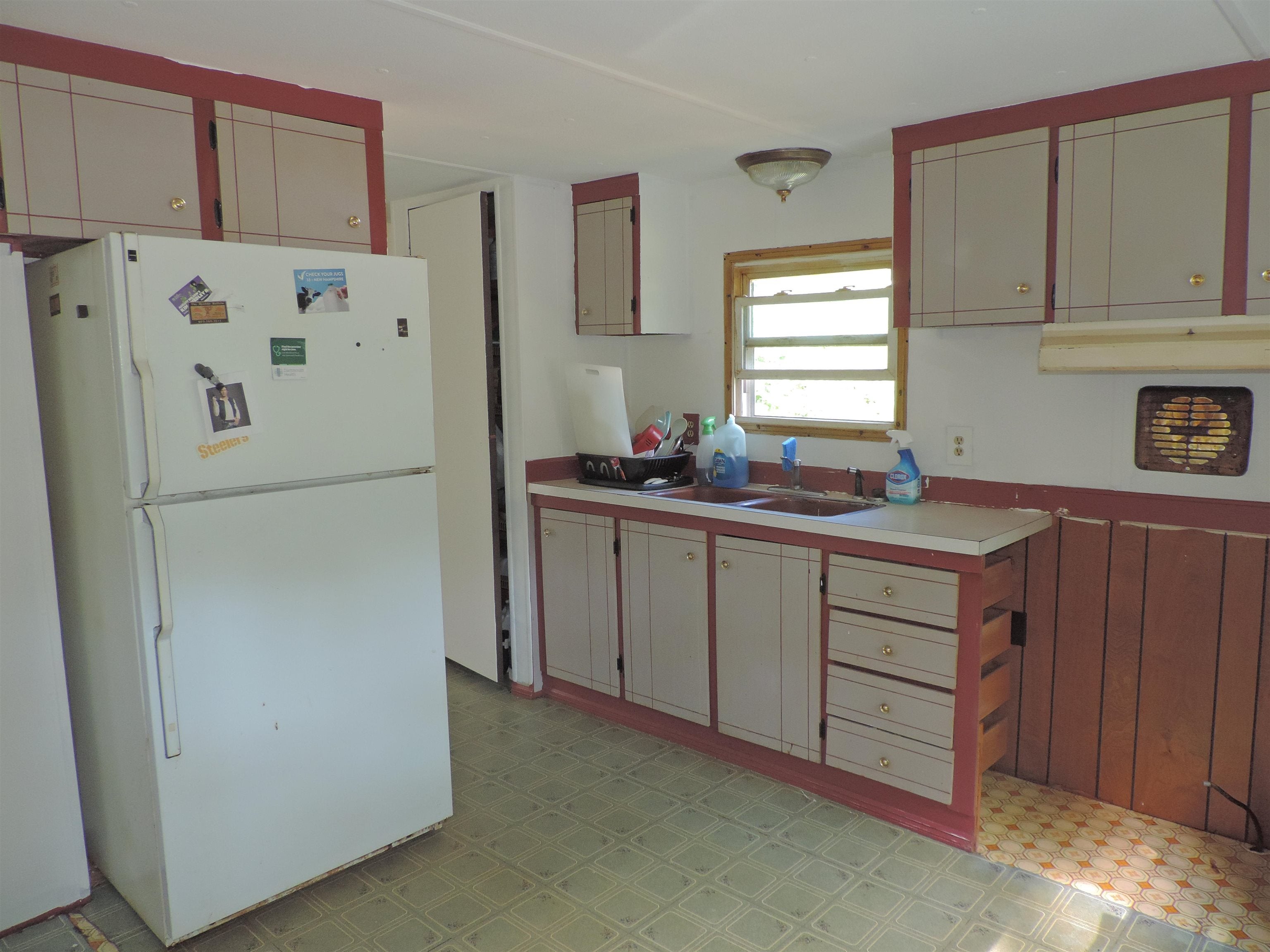 121 Woodland Circle