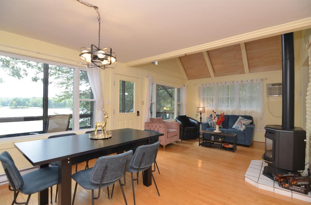 Photo of 19 Hummingbird Lane, Hillsborough, NH 03244 (MLS # 5106476)
