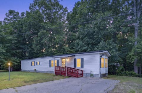 Photo of 19 Village Drive, Raymond, NH 03077 (MLS # 5101404)