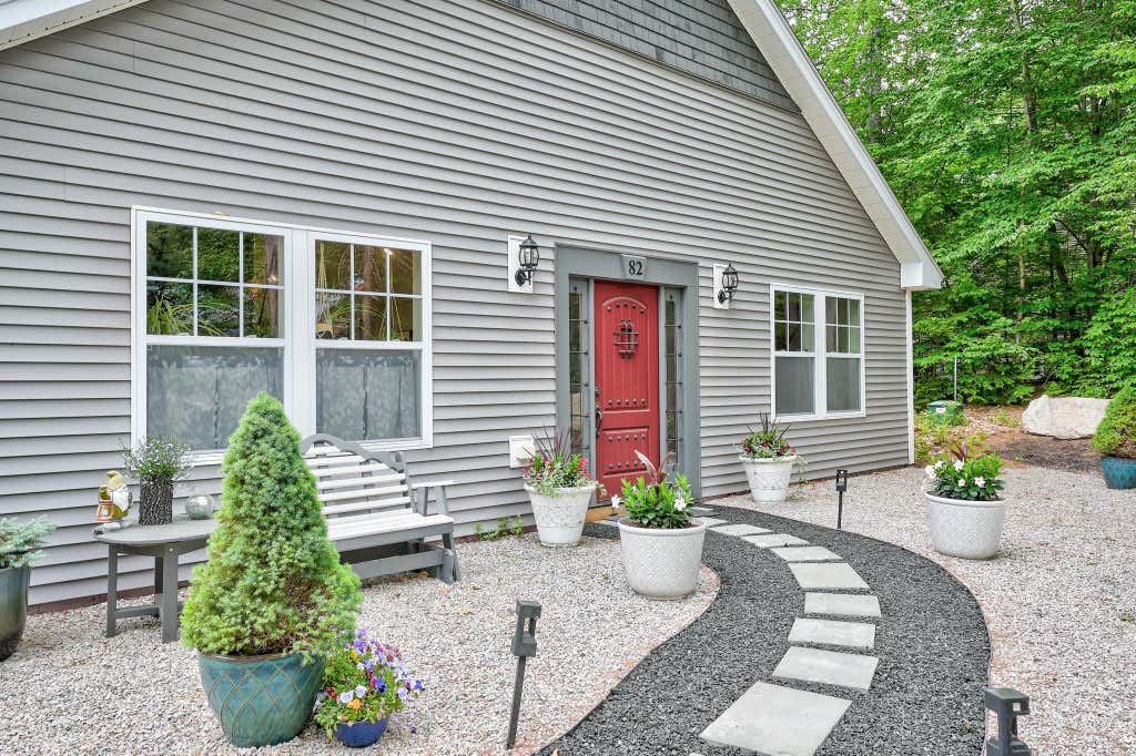Photo of 82 Poliquin Drive, Conway, NH 03818 (MLS # 5094544)