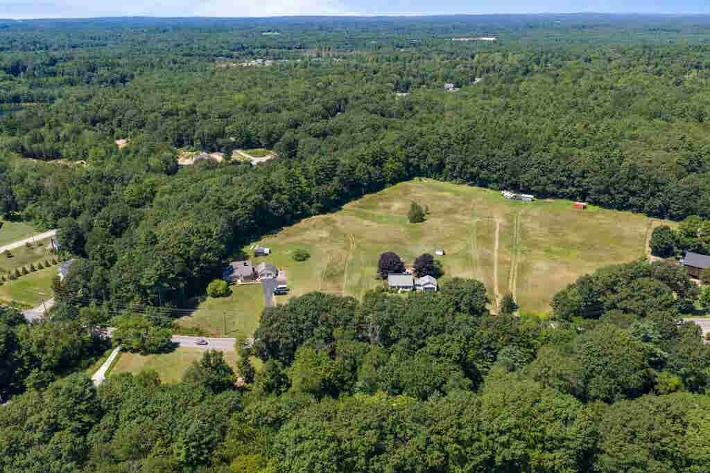 Photo of 21202 Middle, Fremont, NH 03044 (MLS # 5104856)