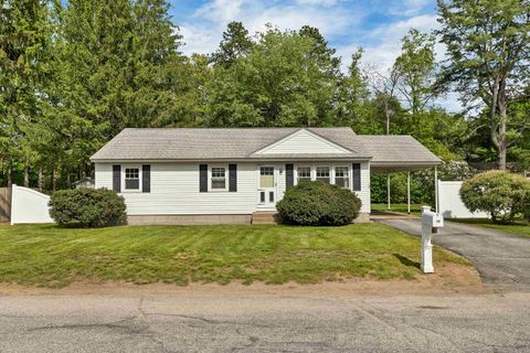 Photo of 10 Guay Street, Concord, NH 03301 (MLS # 5091980)