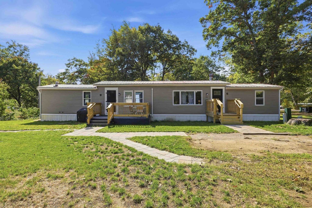 Photo of 24 Buffy Street, Rochester, NH 03867 (MLS # 5112950)